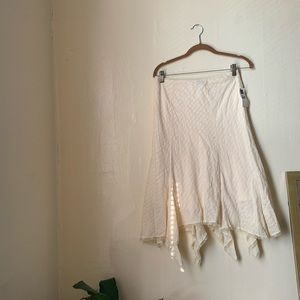Gap skirt